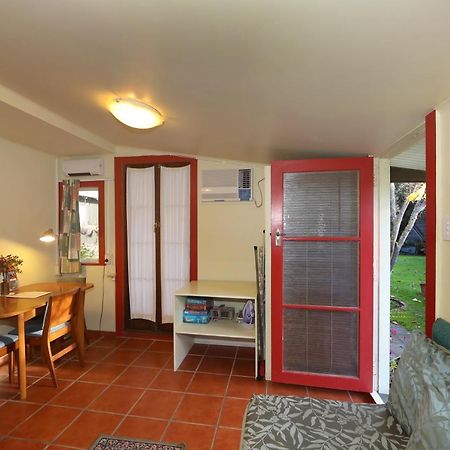 The Berry Farm Retreat Villa Хейстингс Екстериор снимка